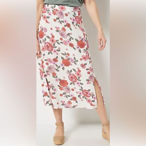 Candace Cameron Bure Dresses & Skirts - NWT Candace Cameron Bure Midi Skirt Floral Sz Large